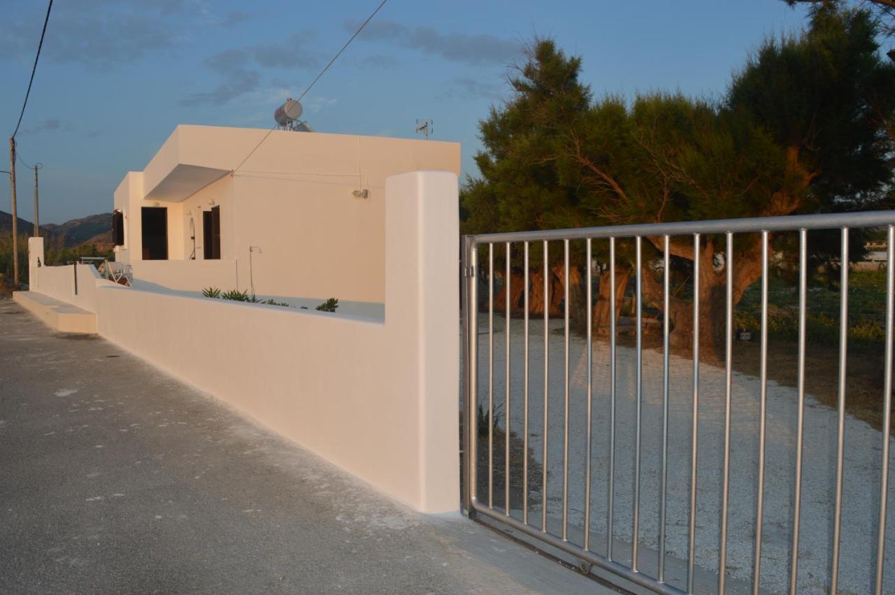 Waves House Villa Kíssamos Eksteriør billede